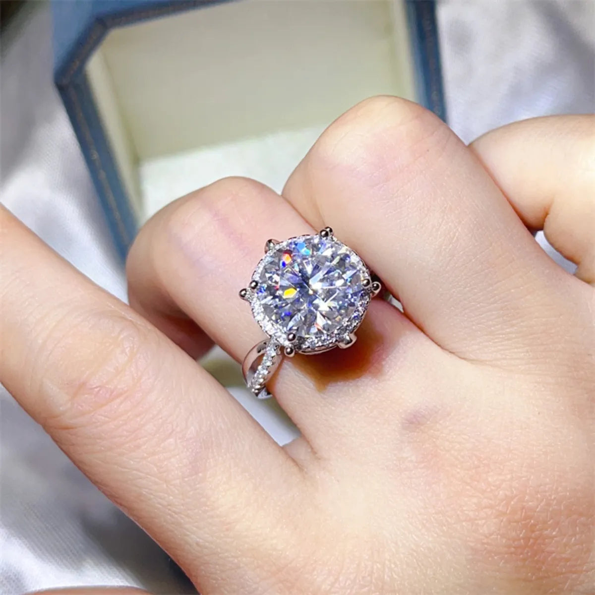 5 Carat Round Cut Moissanite Engagement Ring - Grace Beauty H&C