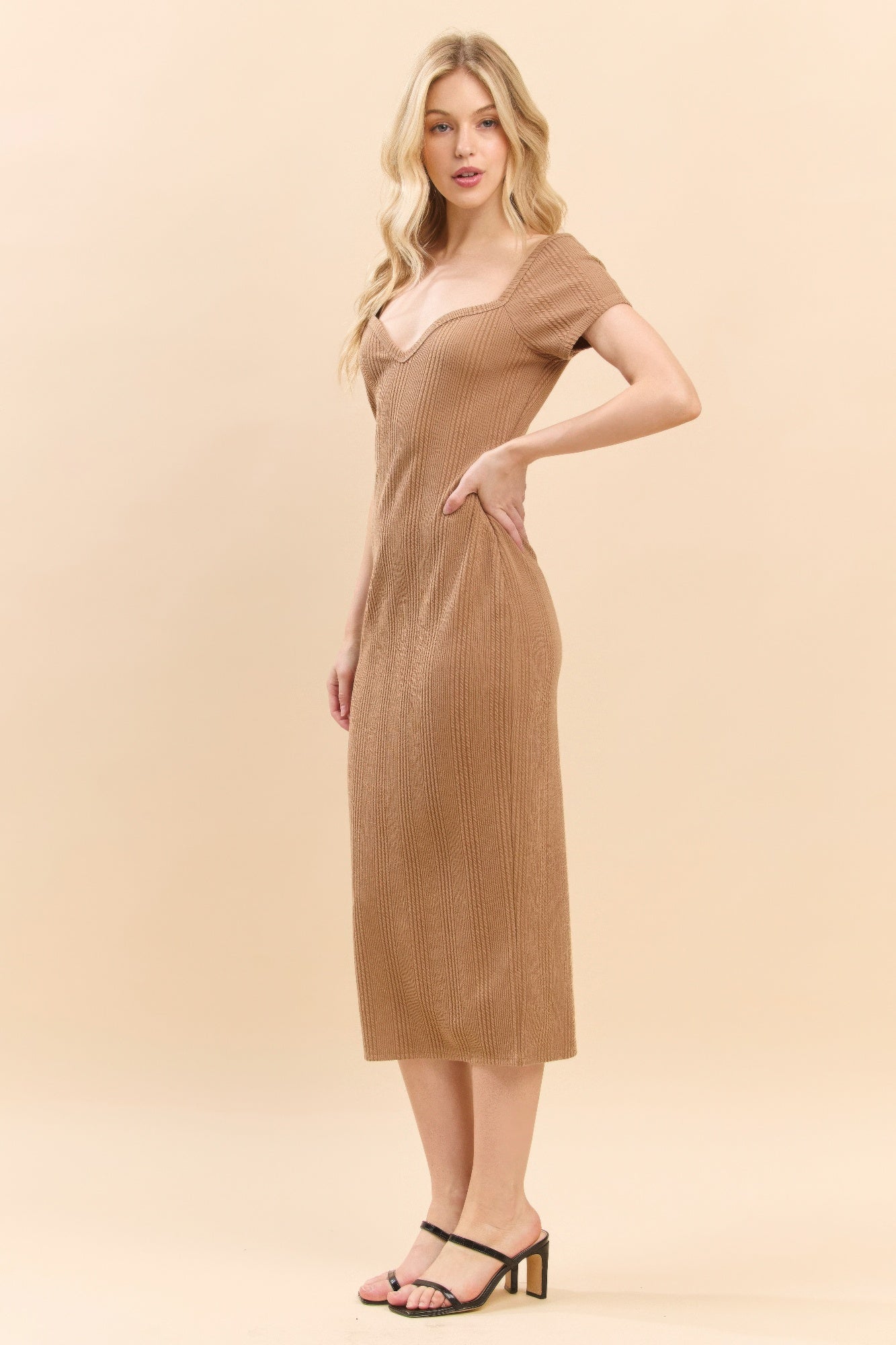Sweet Heart Neck Bubble Rib Short Sleeve Dress - Grace Beauty H&C