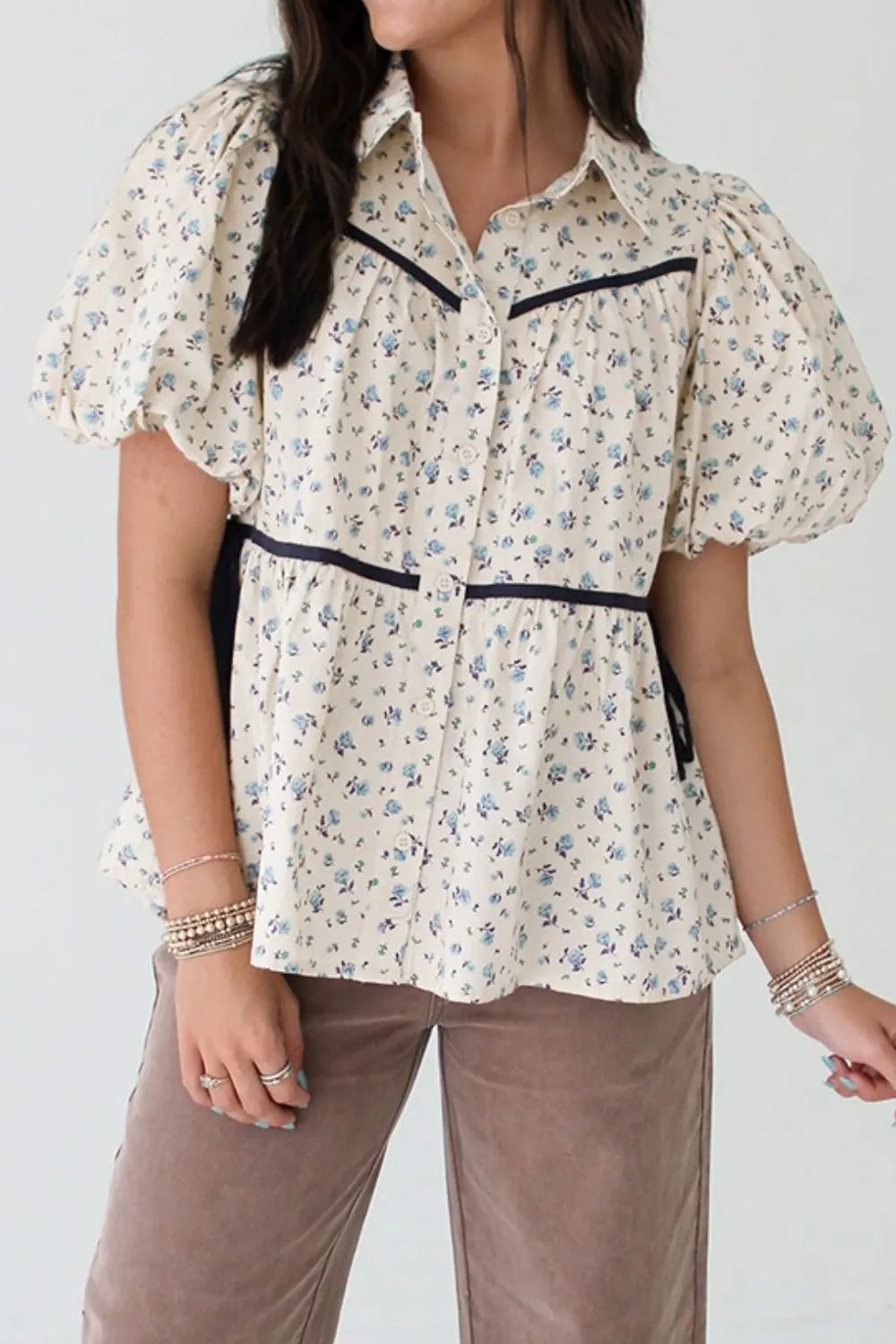 Contrast Trim Floral Puff Short Sleeve Shirt - Grace Beauty H&C