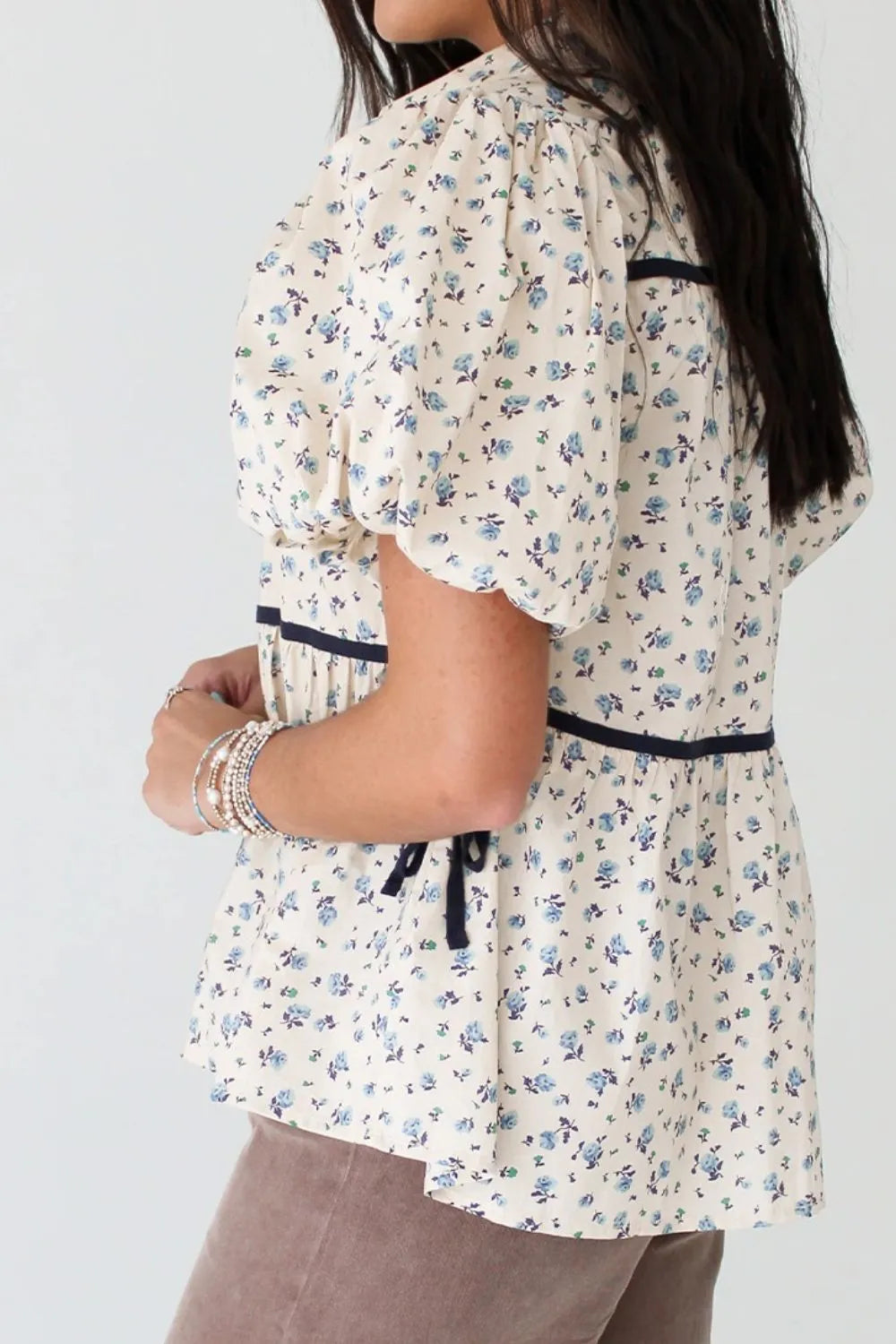 Contrast Trim Floral Puff Short Sleeve Shirt - Grace Beauty H&C