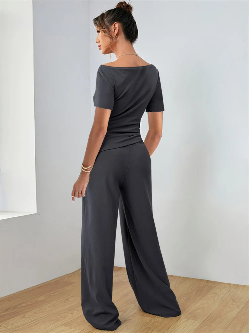 Round Neck Short Sleeve T-Shirt and Pants Set - Grace Beauty H&C