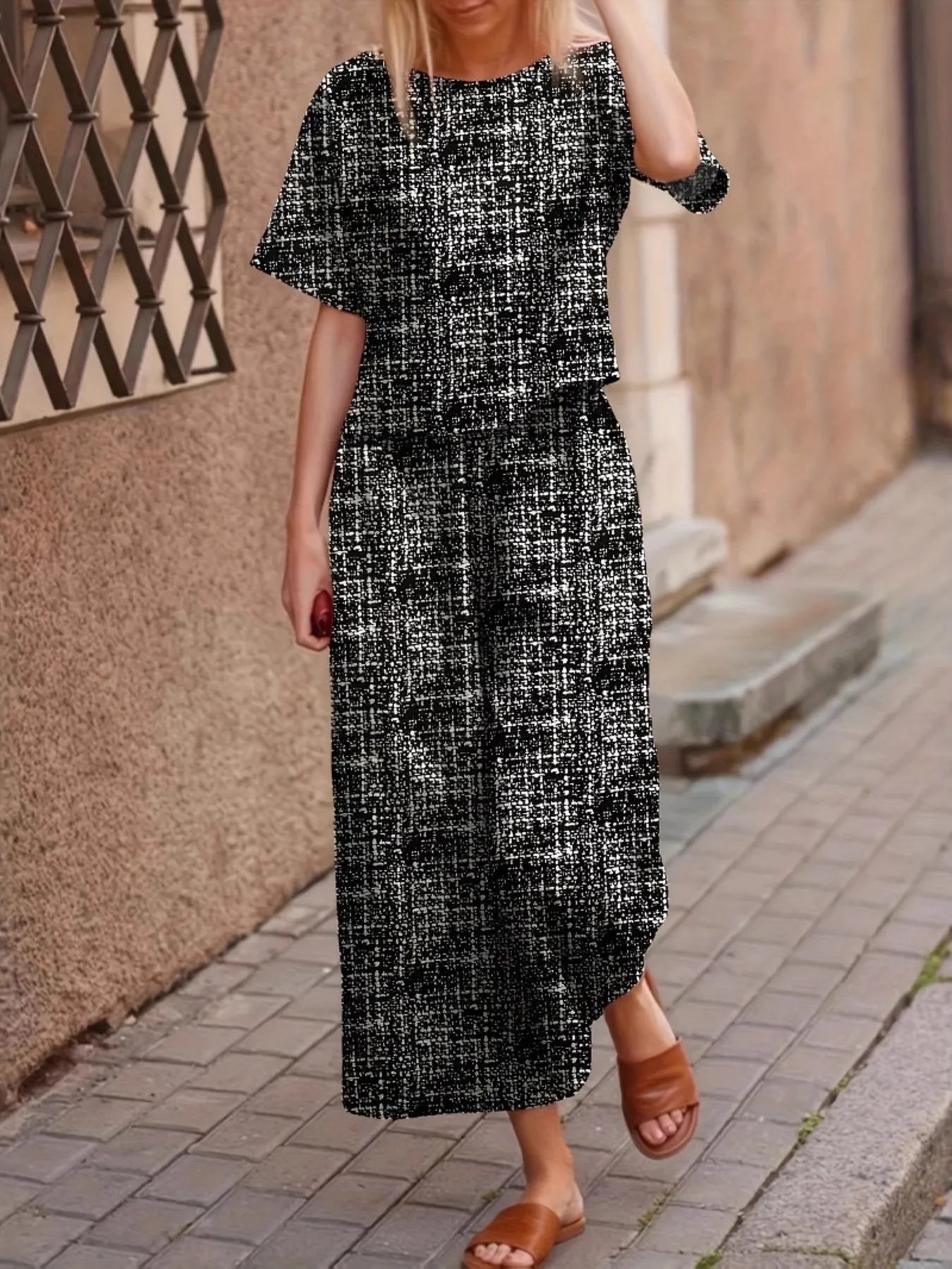 Round Neck Short Sleeve Top and Pants Set - Grace Beauty H&C