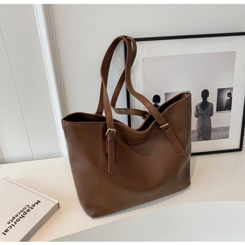 Large Capacity Women's All-match Simple Class Commuter Shoulder Bag - Grace Beauty H&C 