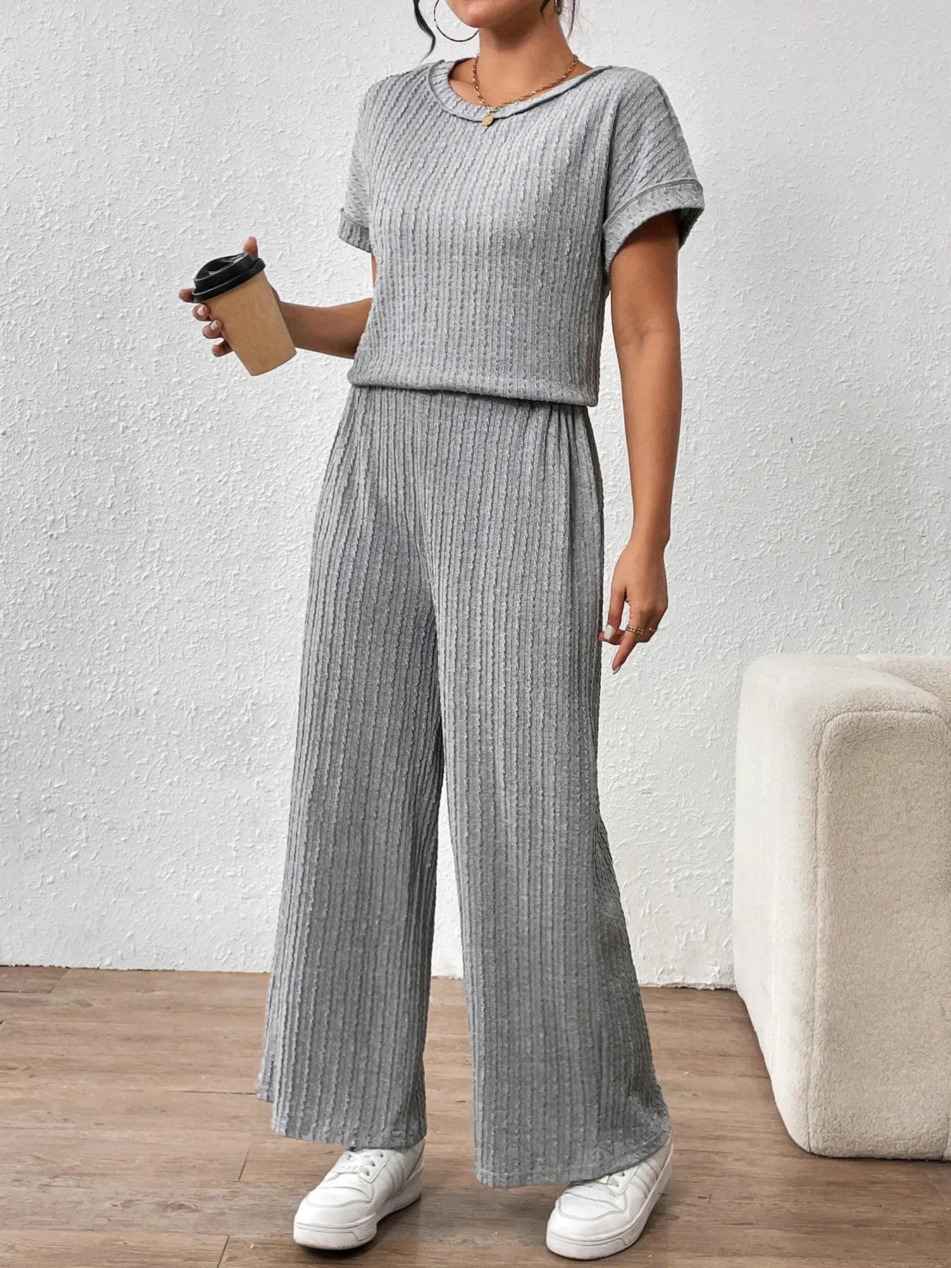 Round Neck Short Sleeve Top and Pants Set - Grace Beauty H&C 