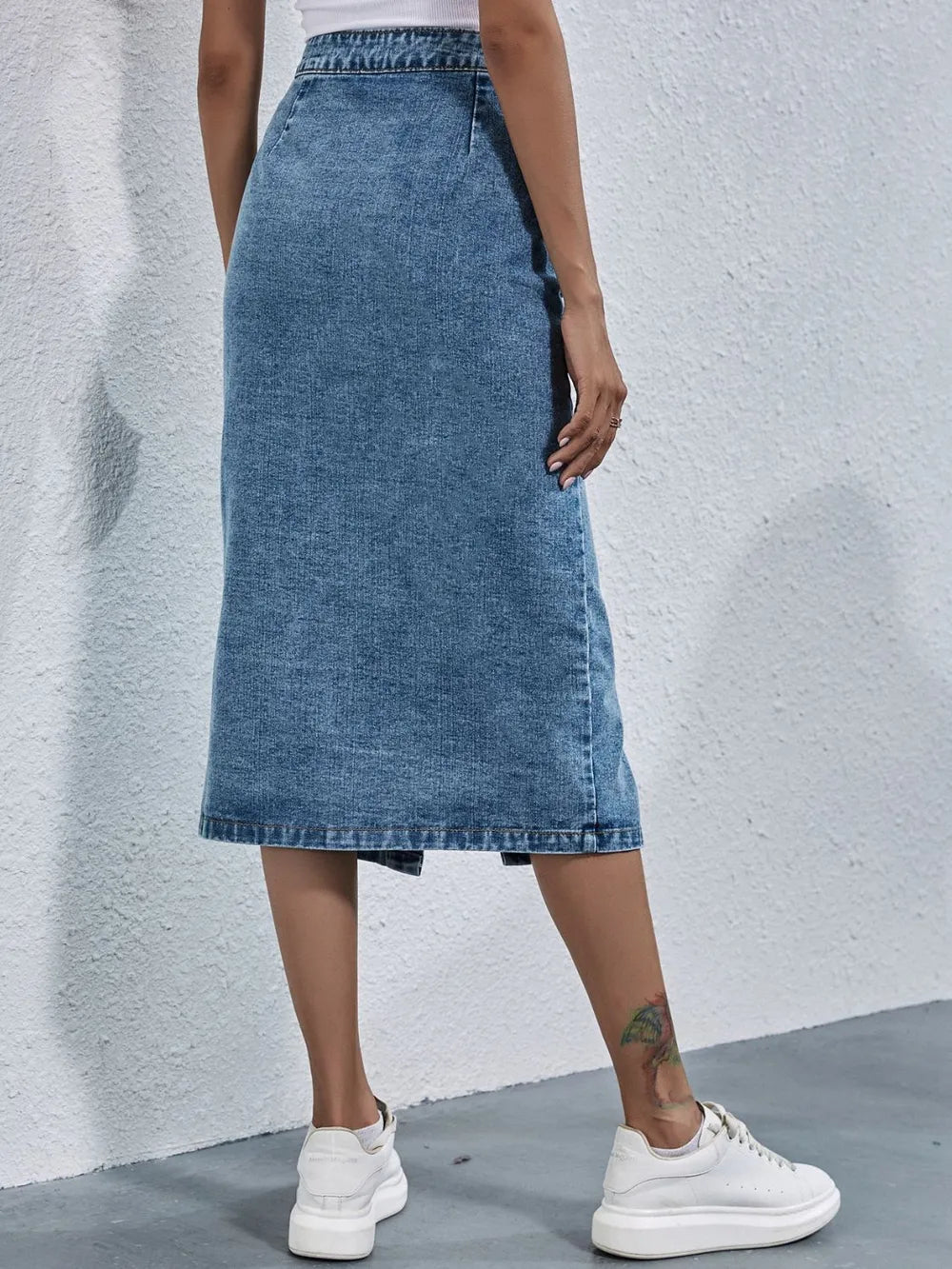 Buttoned Denim Skirt with Pockets – Classic A-Line Jean Skirt - Grace Beauty H&C 