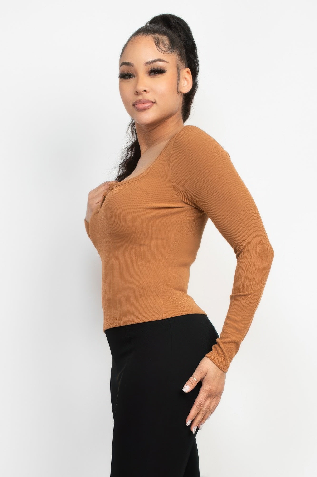 Solid V-collared Neck Top - Grace Beauty H&C 