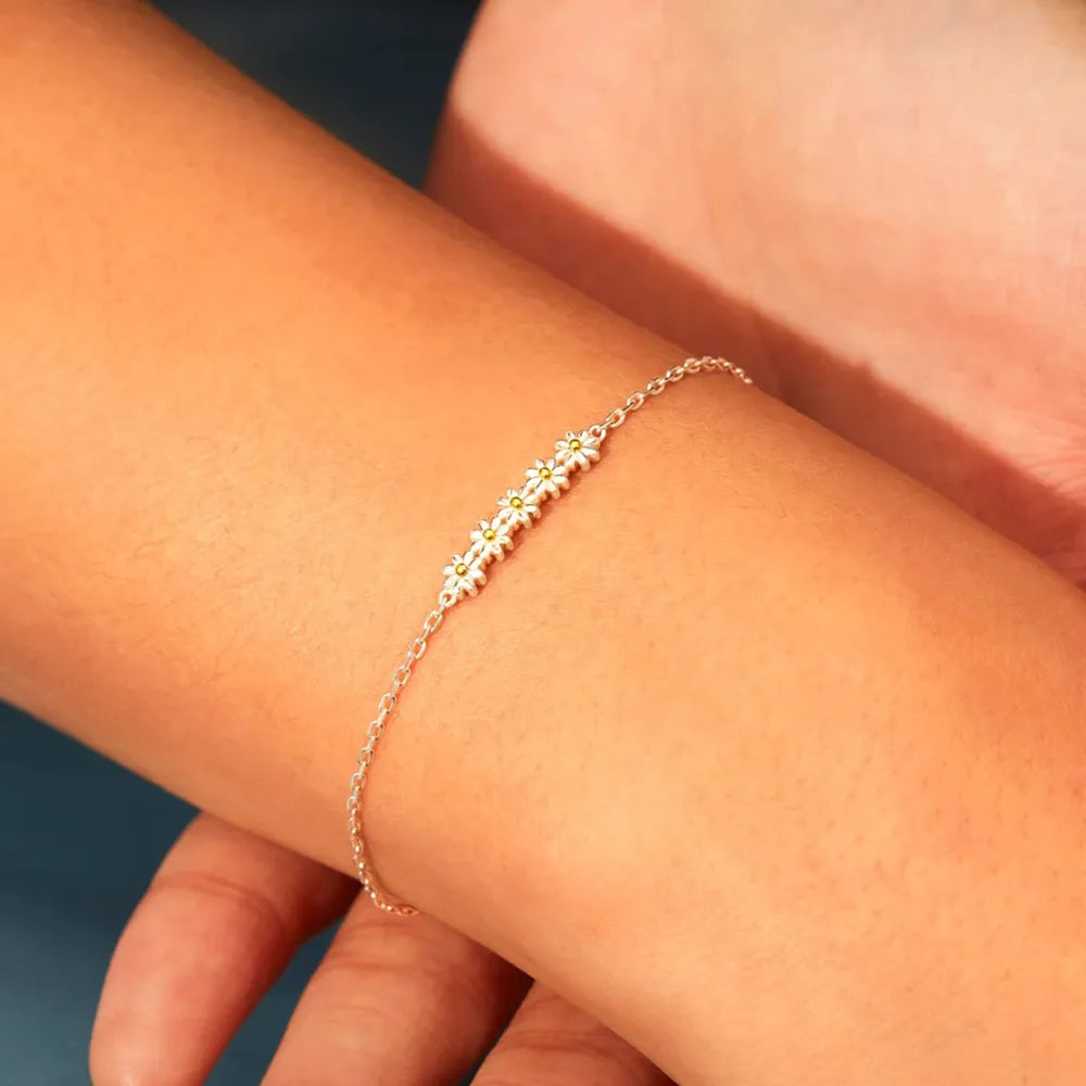 Daisy Shape Spring Ring Closure Bracelet - Grace Beauty H&C 