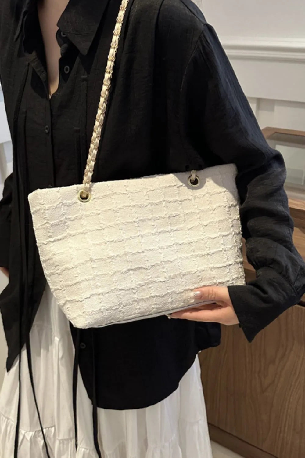 Polyester Texture Chain Tote Bag – Stylish Shoulder Handbag - Grace Beauty H&C 