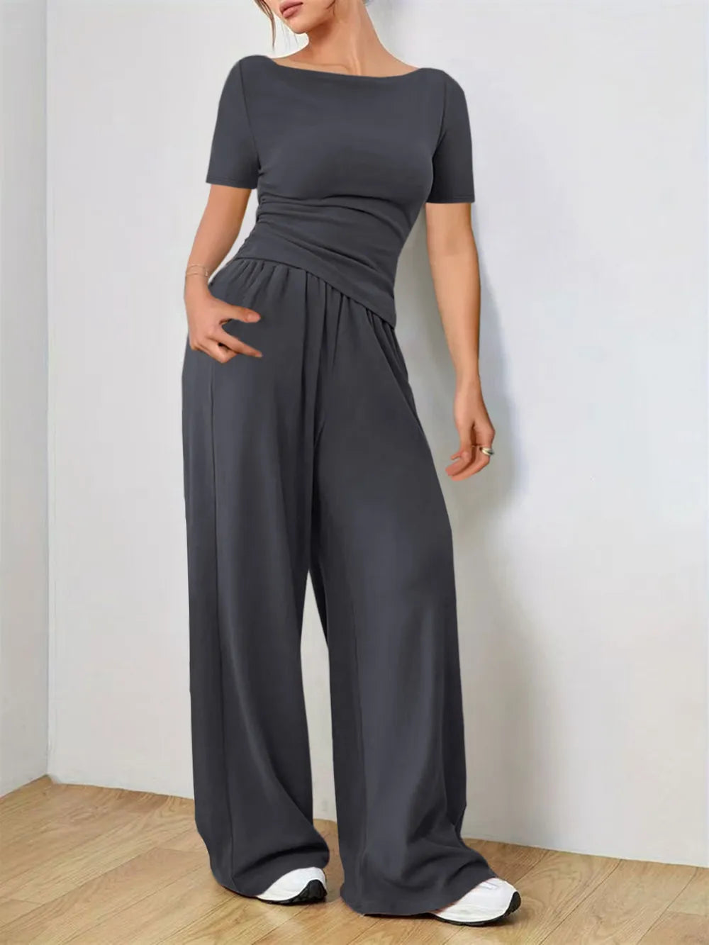 Round Neck Short Sleeve T-Shirt and Pants Set - Grace Beauty H&C 
