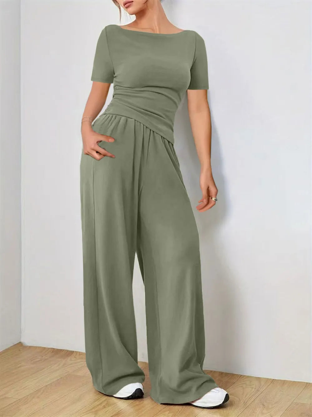 Round Neck Short Sleeve T-Shirt and Pants Set - Grace Beauty H&C 