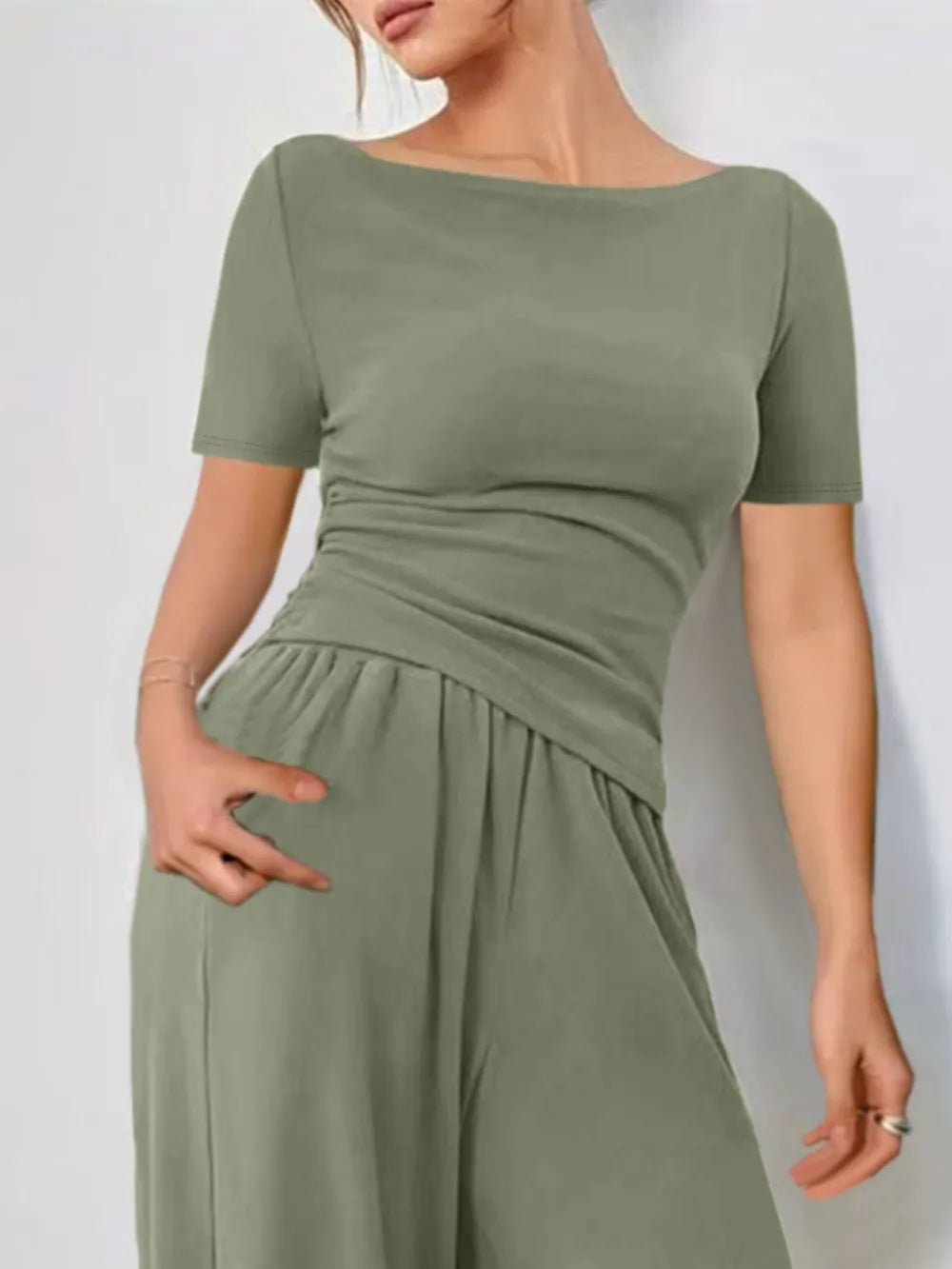 Round Neck Short Sleeve T-Shirt and Pants Set - Grace Beauty H&C 