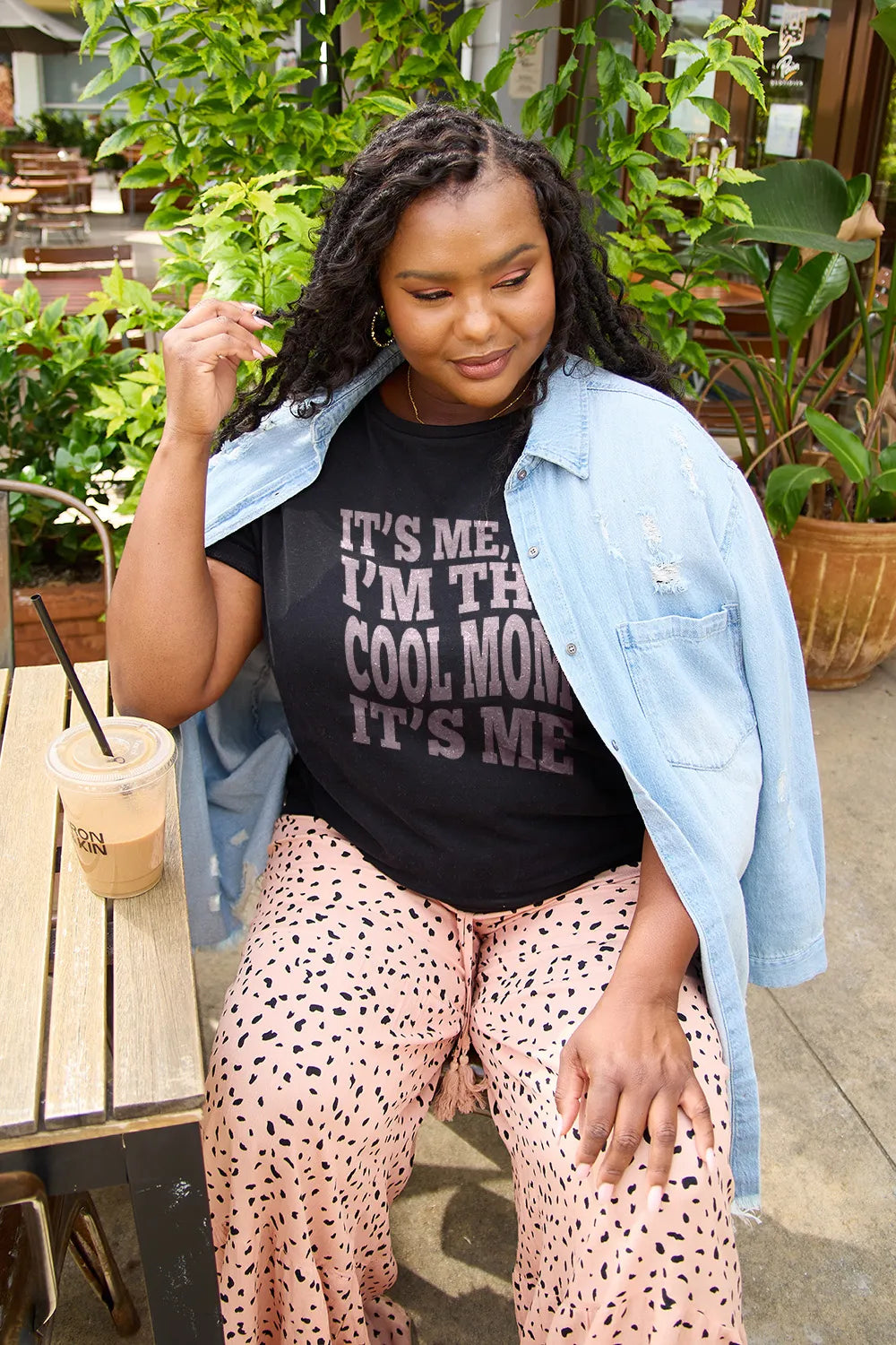 Simply Love Full Size IT'S ME,HI I'M THE COOL MOM IT'S ME Round Neck T-Shirt - Grace Beauty H&C 