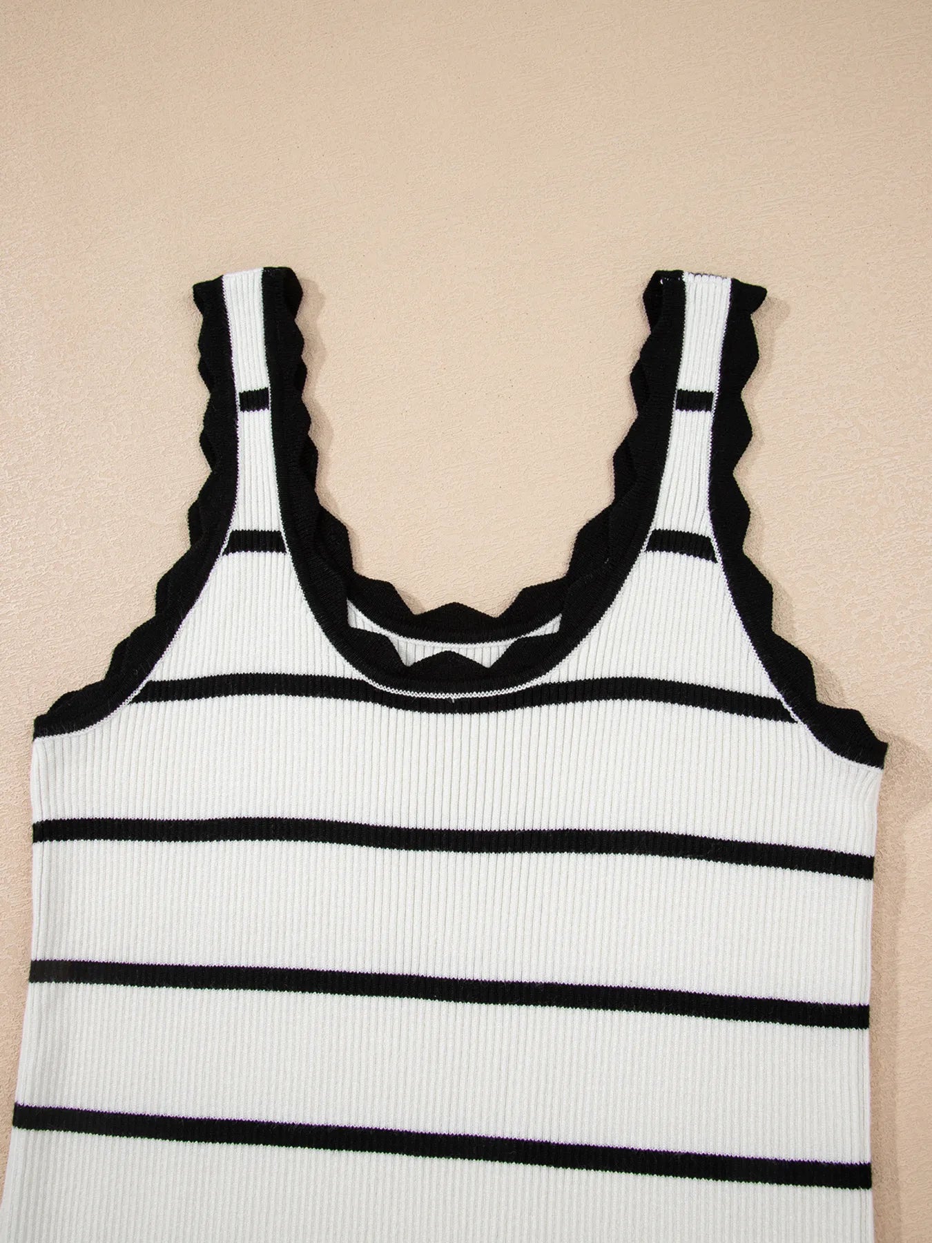 Stripe Scalloped Edge Crew Neck Knit Tank Top - Grace Beauty H&C 