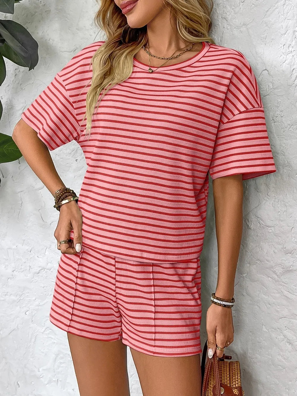 Striped Round Top and Shorts Set - Grace Beauty H&C 