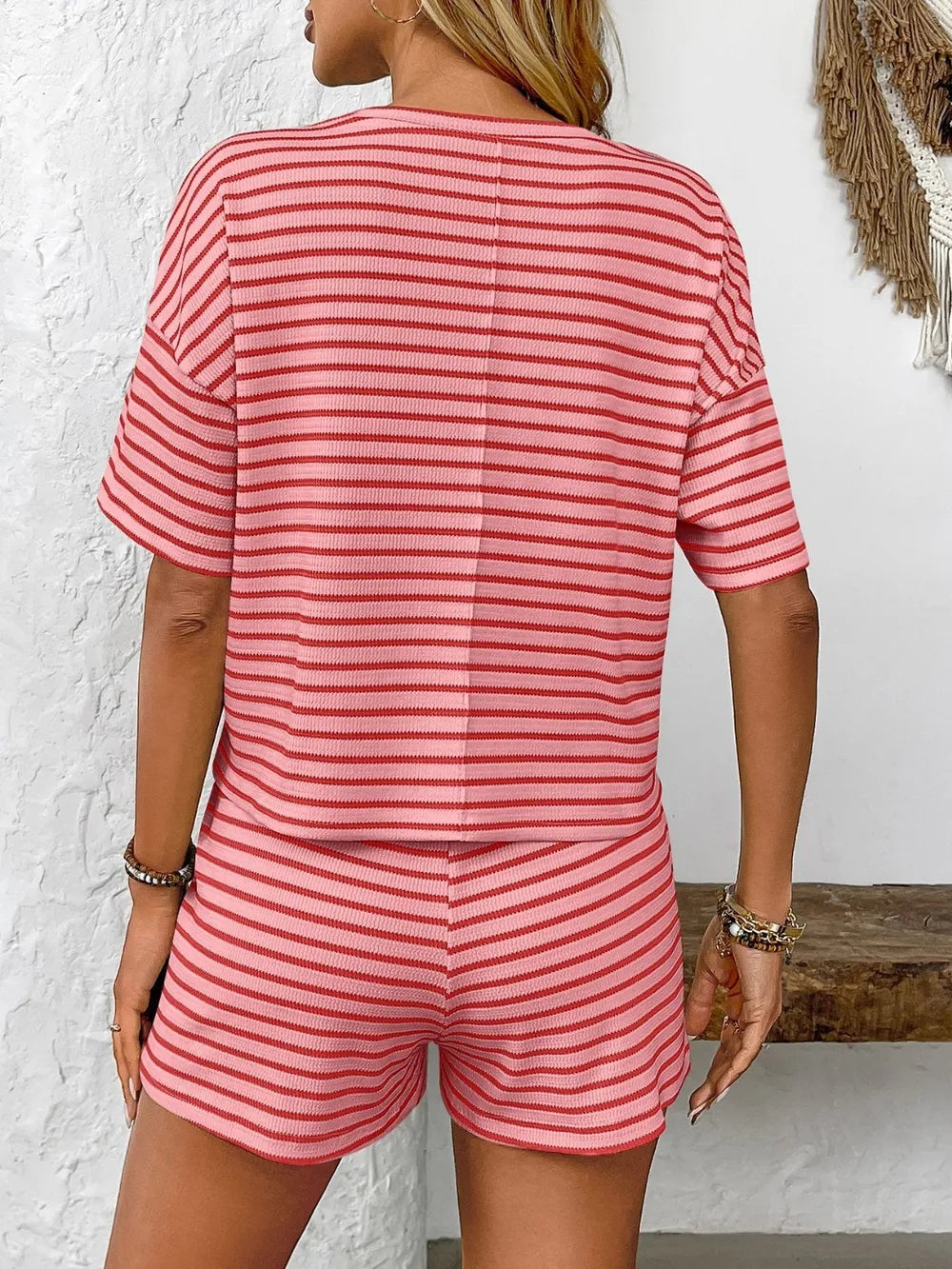 Striped Round Top and Shorts Set - Grace Beauty H&C 