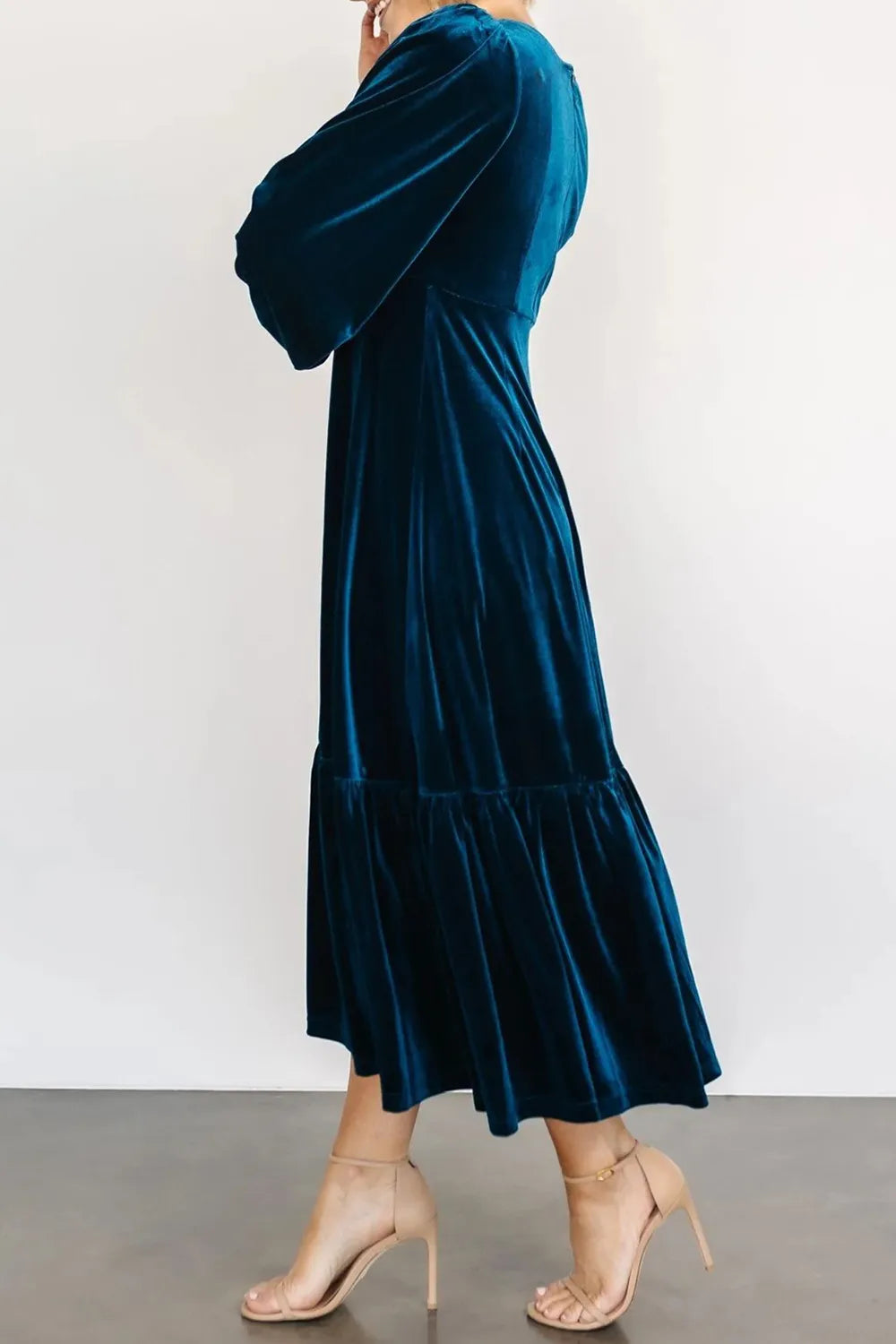 V-Neck Long Sleeve Midi Velvet Dress - Grace Beauty H&C 