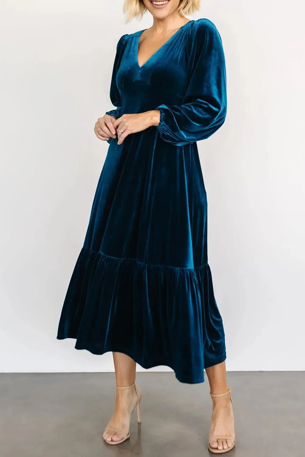 V-Neck Long Sleeve Midi Velvet Dress - Grace Beauty H&C 
