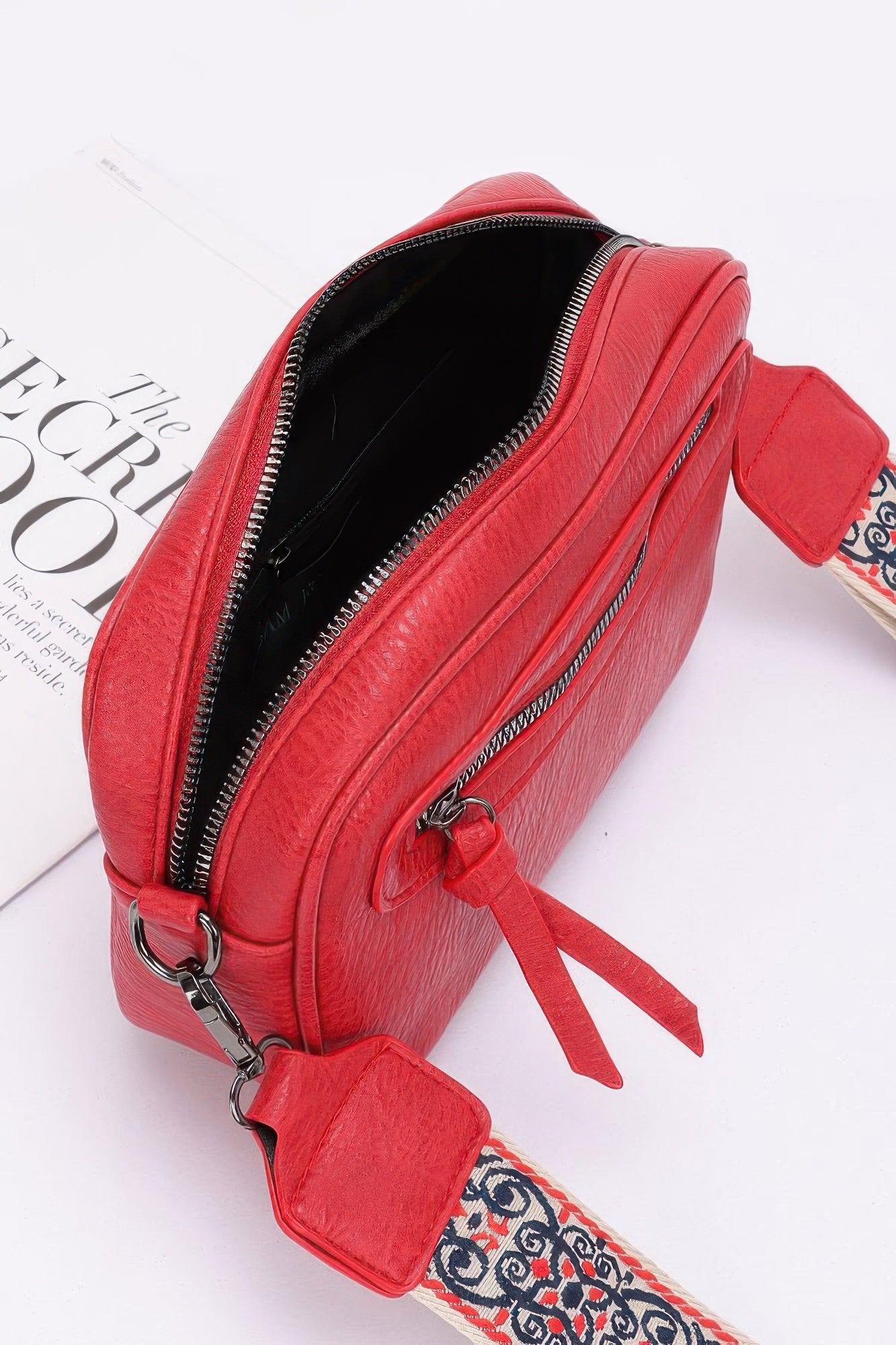 Faux Leather Camera Bag W/multi Color Strap - Grace Beauty H&C 